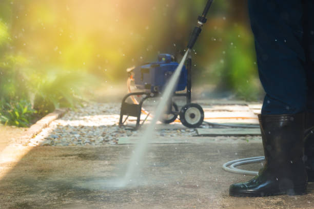 Best Graffiti Removal  in Colby, WI